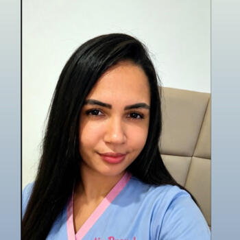 Babysitter in Aracaju: Brenda