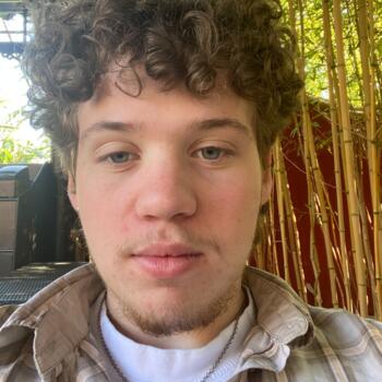 Babysitter in Oupeye: Charlie