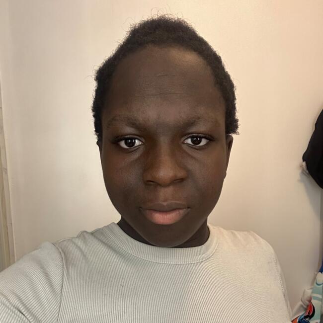 Babysitter in Épinay-sous-Sénart: Kezia