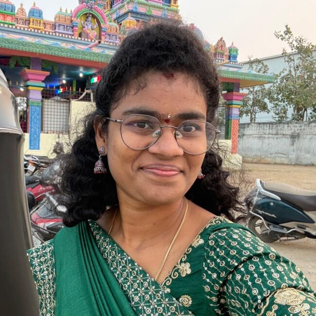 Patancheru में बेबीसिटर: Madhavi