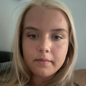 Babysitter in Odense: Alma