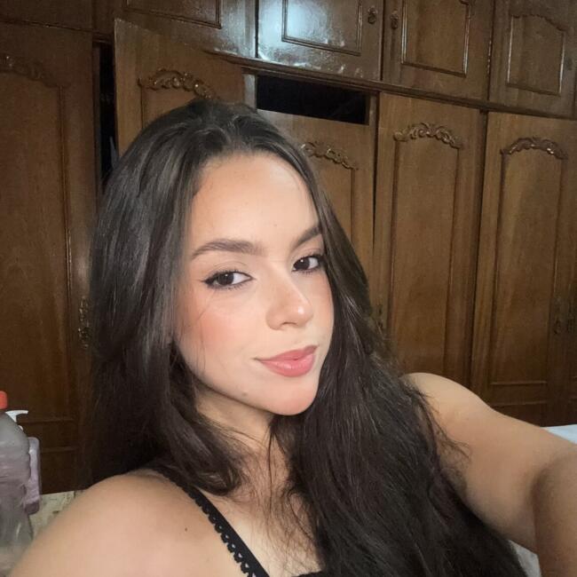 Babá em Londrina: Paola