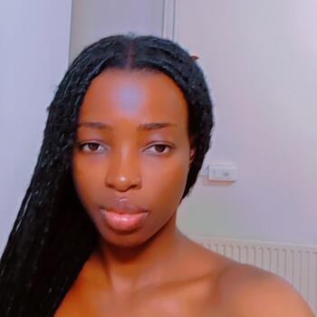 Babysitter in Aix-en-Provence: Yasmine Noura