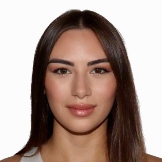 Canguro en Alhaurín de la Torre: Laura