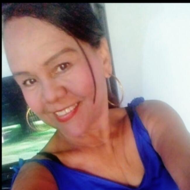 Baby-sitter in Santa Marta: HERMELINA