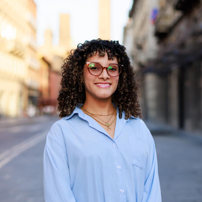 Babysitter in Bologna: Carlet Manjarres