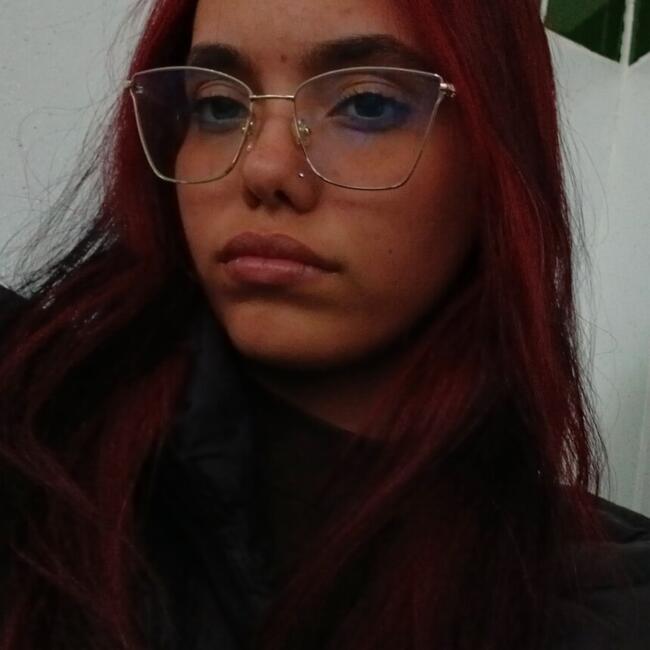 Babá em Barrinha: Lais
