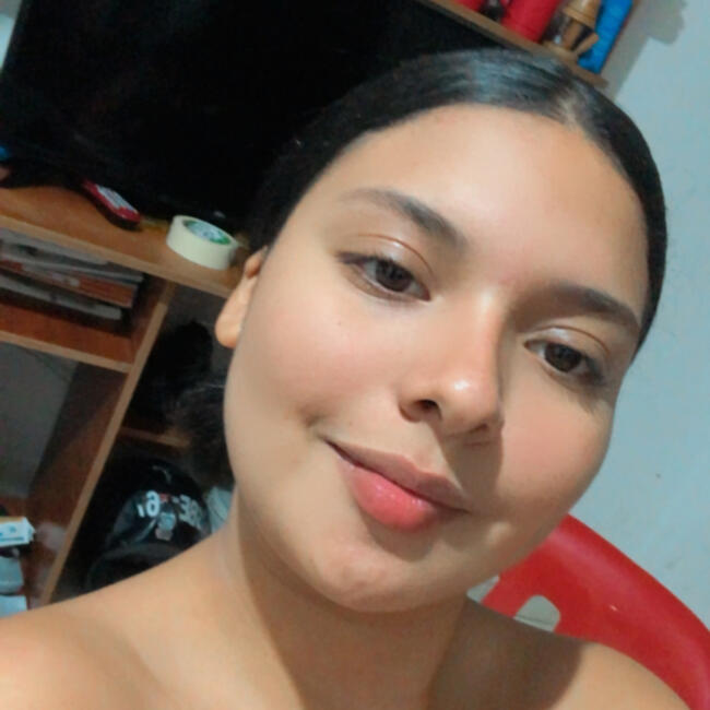 Babysitter στην περιοχή Floridablanca: Andrea Carolina