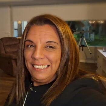 Babysitter in Santa Rosa: Flavia