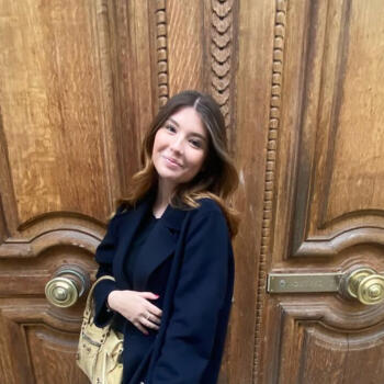 Babysitter in Marseille: Margaux