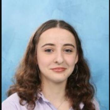 Baby-sitter Évreux: Yaëlle