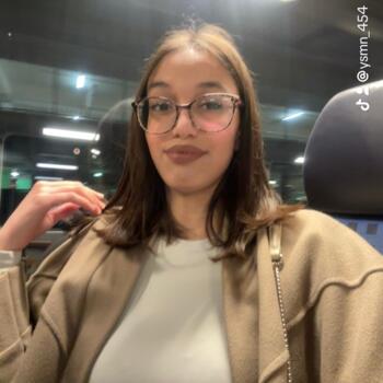 Babysitter Herserange: Yasmine