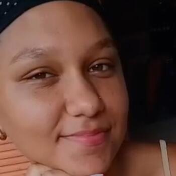 Babysitter in Nossa Senhora do Socorro: Emily