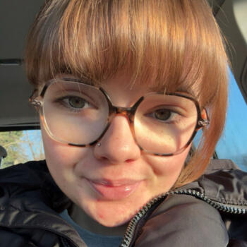 Babysitter in La Norville: Fanny