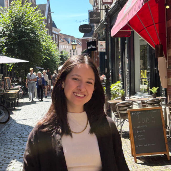 Oppas in Rotterdam: Sara