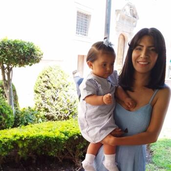 Δουλειά για babysitter στην περιοχή Σαντιάγο ντε Κερέταρο: δουλειά φύλαξης παιδιών Lore