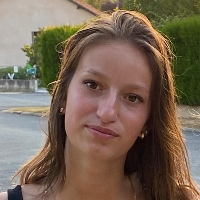 Babysitter in Néris-les-Bains: Fantine