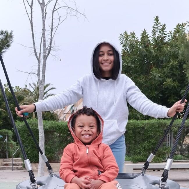 Babysitter in Alicante: Yudelis
