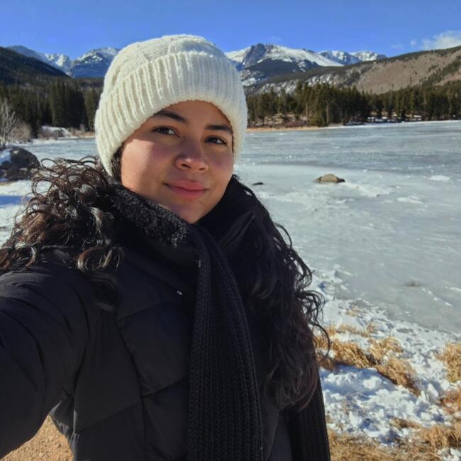 Babysitter in Aurora: Maria