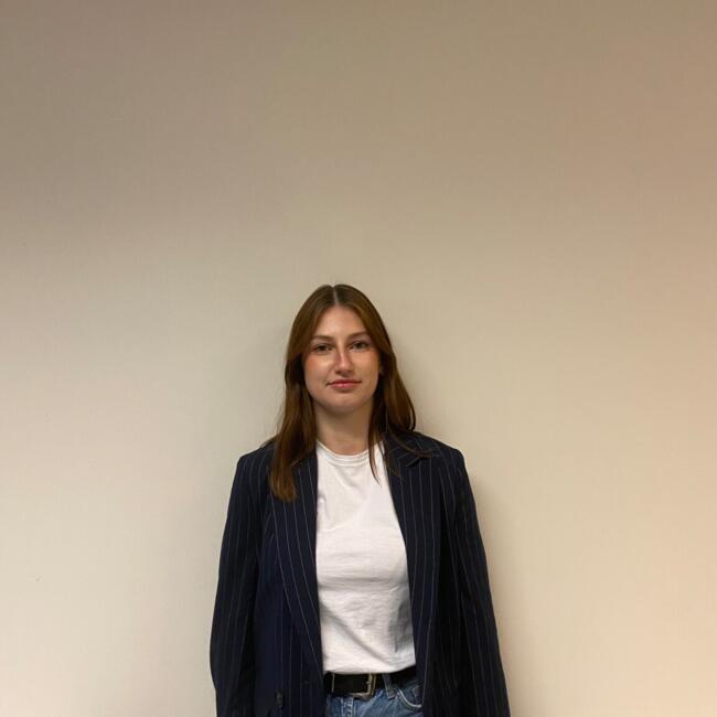 Babysitter in Boulogne-sur-Mer: Lucie