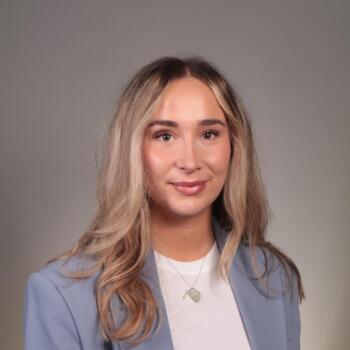 Babysitter in London: Alina