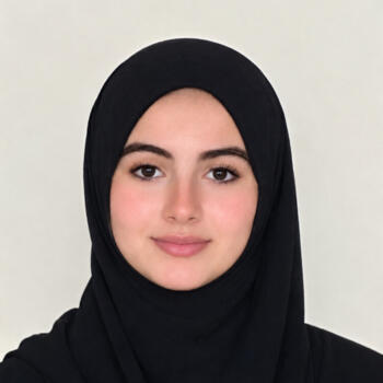 Babysitter in Hamad Town: Hawra