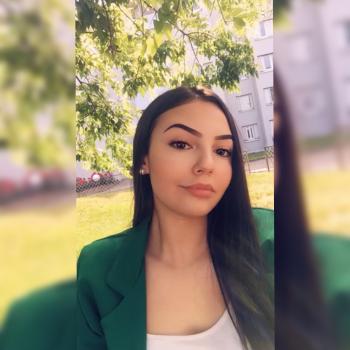 Babysitter in Saint-Etienne: Genna