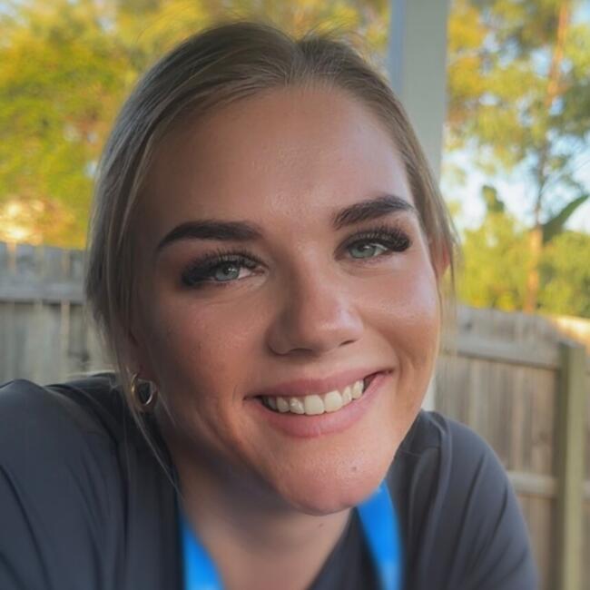 Babysitter in Brisbane: Hannah