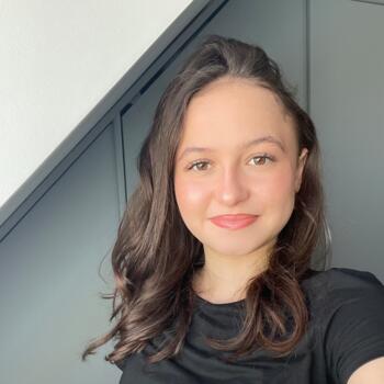 Baby-sitter Chargé: Juliette