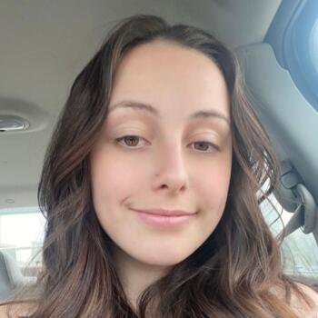 Niñera en Regina: Keira