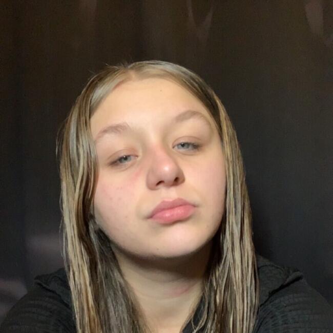 Babysitter in Tournai: Clara