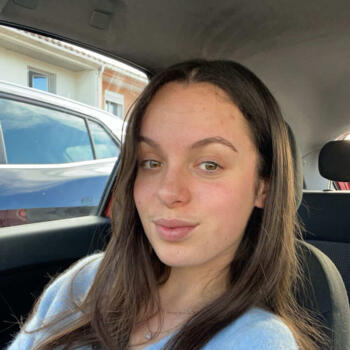 Babysitter in Narbonne: Louna