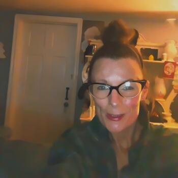Babysitter in Duryea: Amber