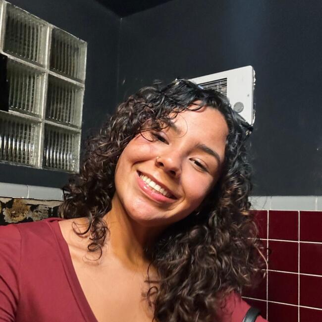 Babysitter in Añasco: Julina