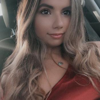 Babysitter in Miami Lakes: Jennifer