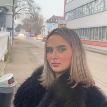 Babysitter in Kappel-Grafenhausen: Nora