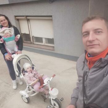 Posao bebisiterke u Niš: posao čuvanja dece Nina