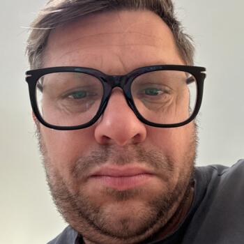 Lavoro per babysitter a Seravezza: lavoro per babysitter MIKE