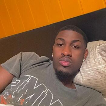 Babysitter in Liesberg: Martial