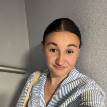 Babysitter in Rouen: Honorine