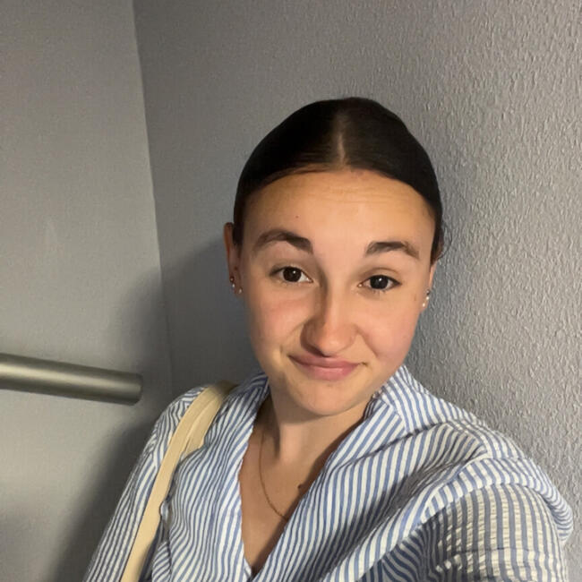 Babysitter in Rouen: Honorine