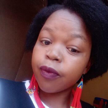 Nanny in Bizana: Nondumiso