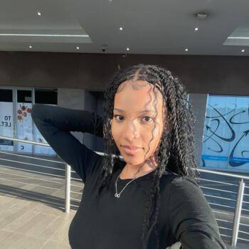 Babysitter Pretoria: Esmé