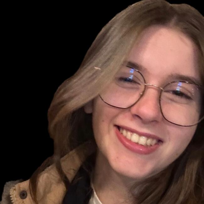 Babysitter in Huesca: Lucia