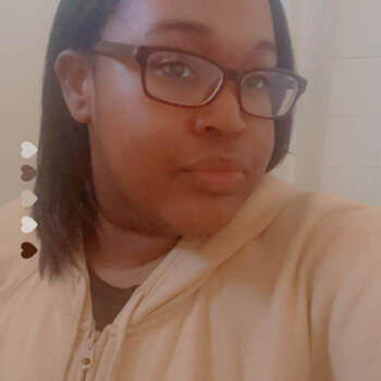 Babysitter in The Bronx: Janiya