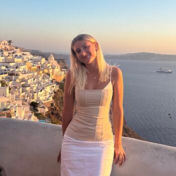 Babysitter in Gold Coast: Libby