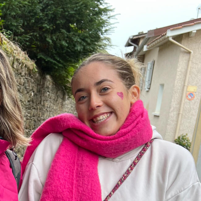 Babysitter in Givors: Loane