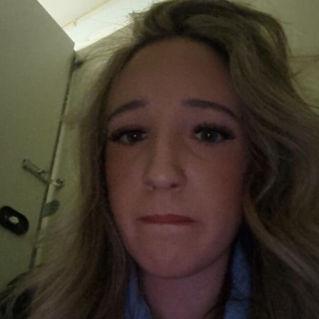 Babysitter in Bradford: Kiera
