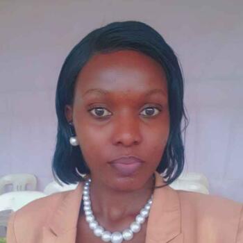 Babysitter in Sonde: Akello