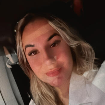 Babysitter in Içara: Vivian